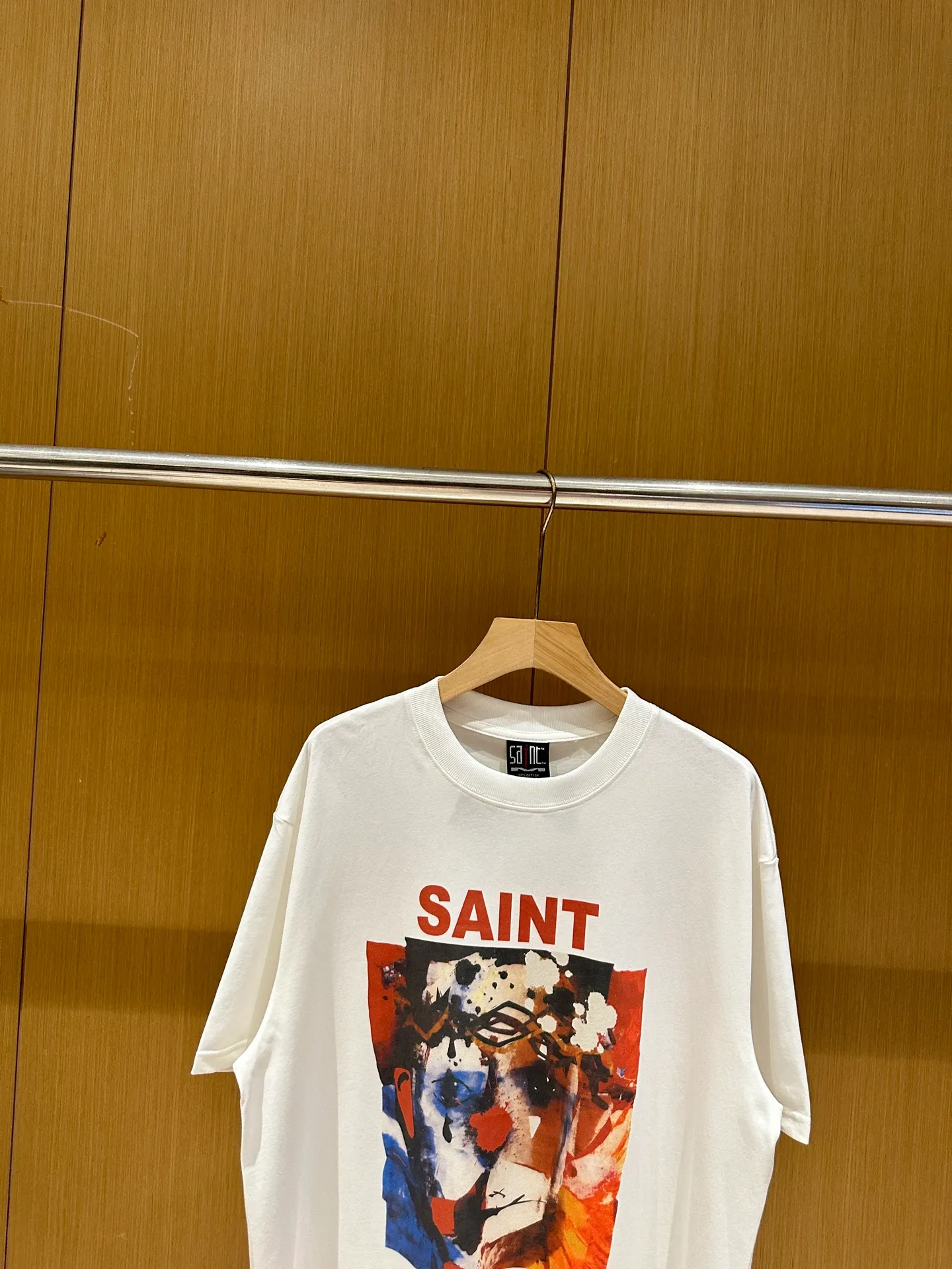 🧸Saint Michael clown print American casual summer retro pure cotton short-sleeved men's and women's loose trendy brand T-shirt p130 Style number: 023-1 Size: M-XL Exclusively pattern-matched, custom-woven and dyed 260g fabric, threads are dyed in the same vat with zero color difference, different from the market currency, welcome to compare OS loose large version, same style for men and women, fat or thin can be controlled at will